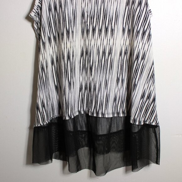 Jennifer‎ Lopez Black and White Striped Top Sz Medium Y2K - Picture 2 of 10